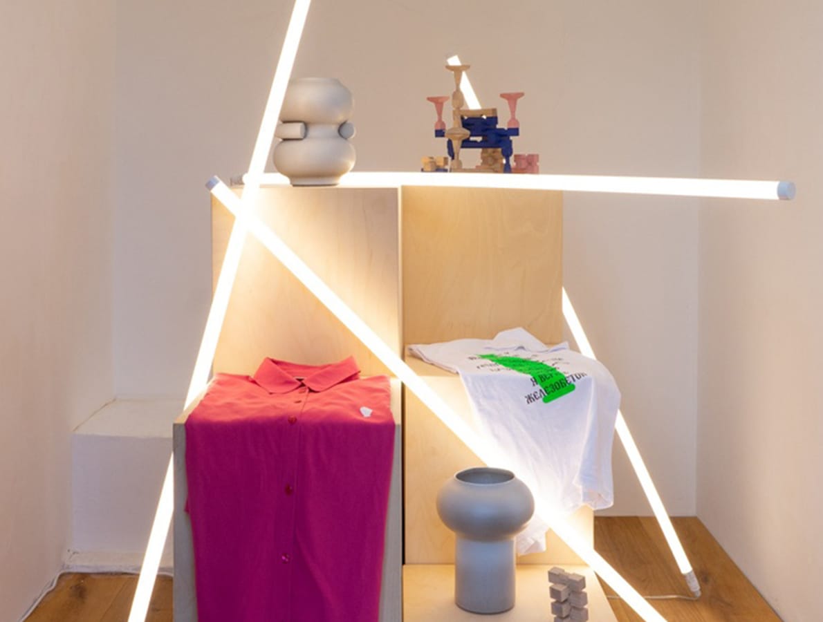 Garnitura: Communicating Modern Architecture
